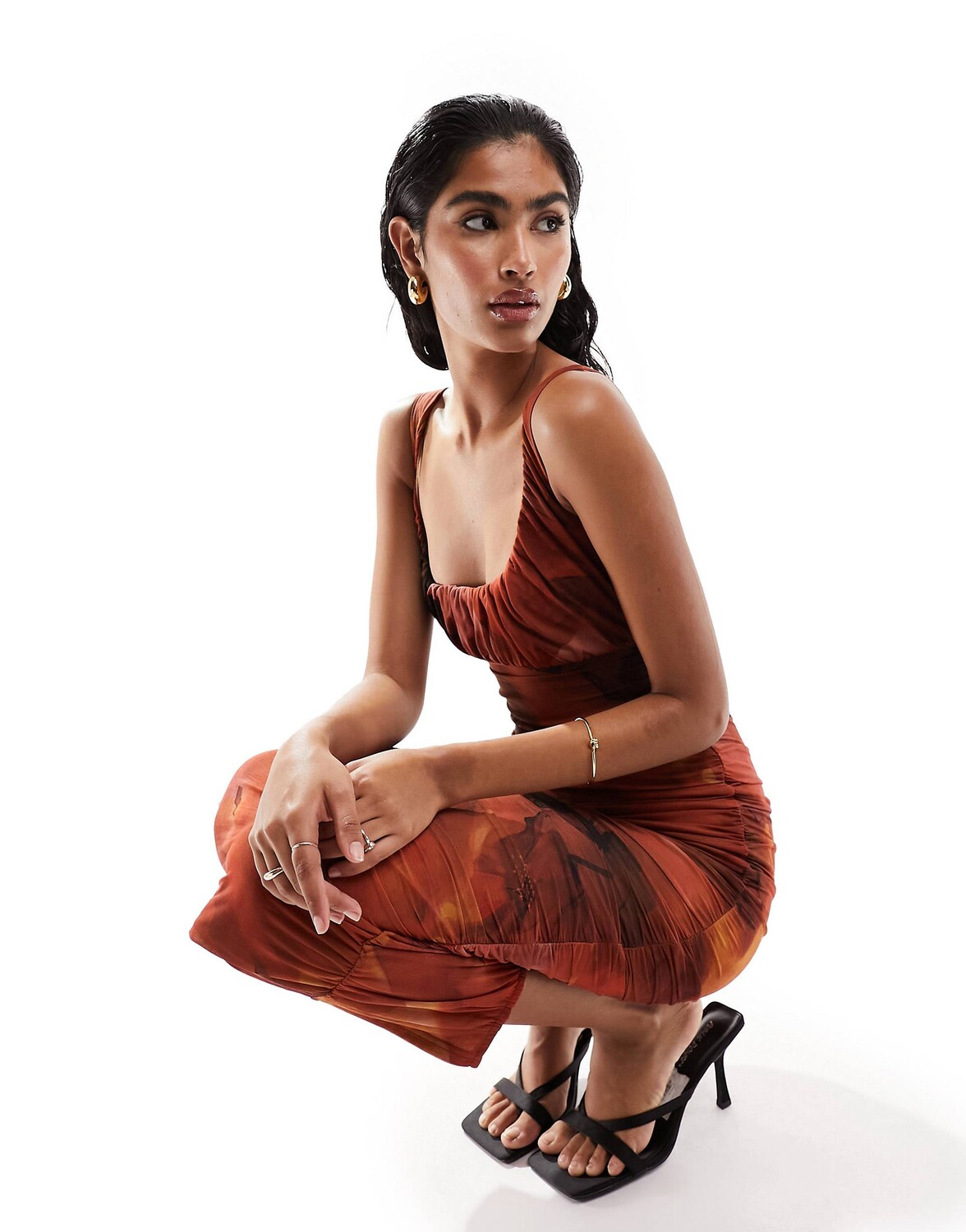 

Платье миди Asos Design Ruched Cami Mesh In Abstract Print, терракотовый