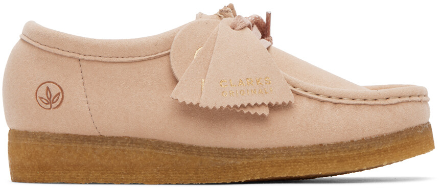 

Розовые оксфорды Wallabee из искусственной замши Clarks Originals
