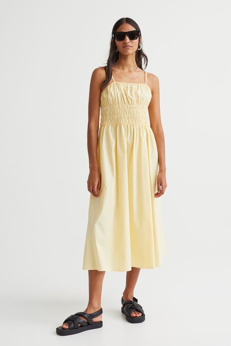 

Платье с эластичными сборками H&M, светло-желтого