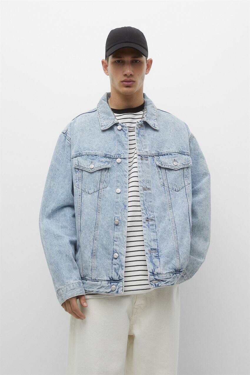 

Джинсовая куртка с карманами Pull&Bear, синий