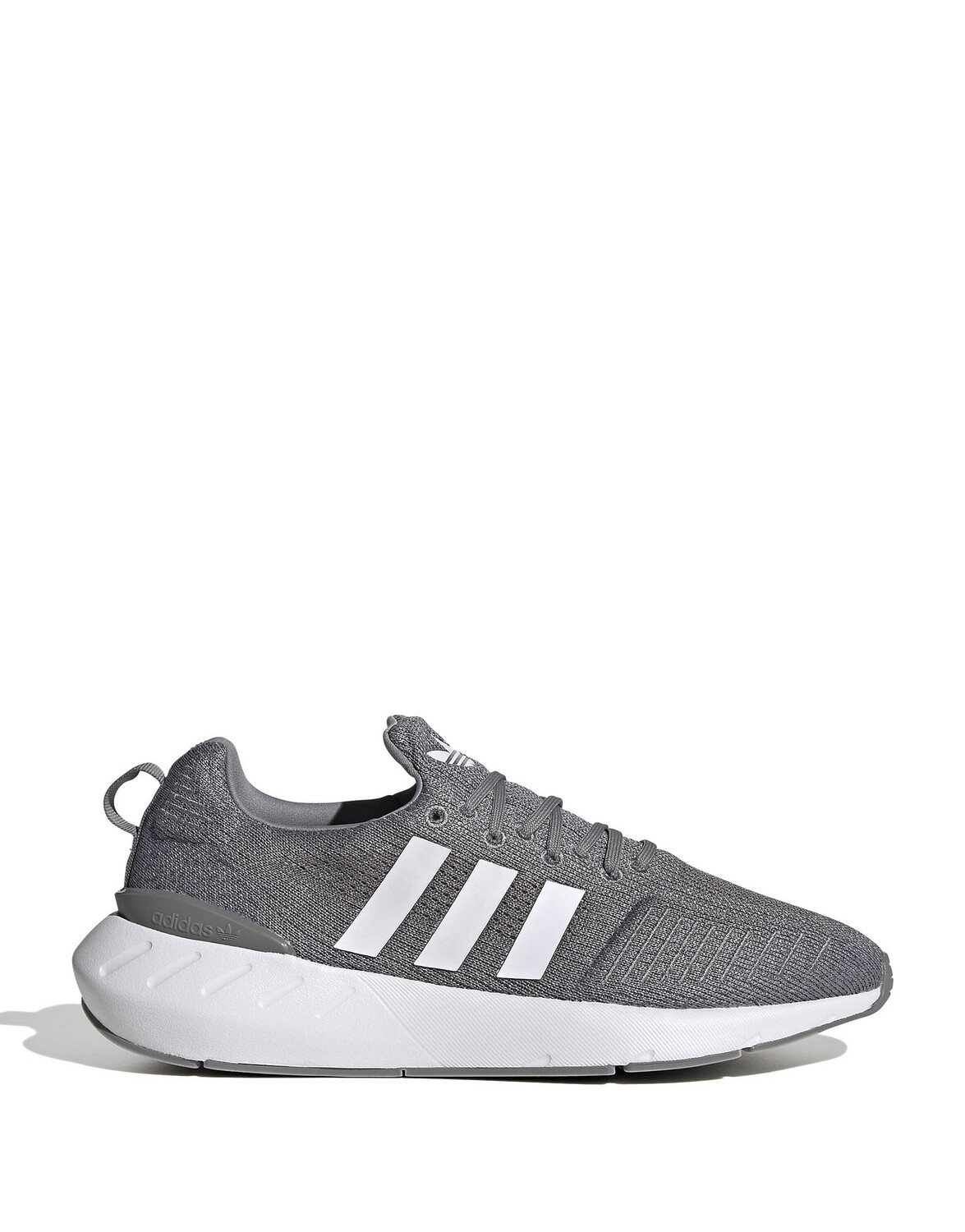 

Серые кроссовки adidas Originals Swift Run 22