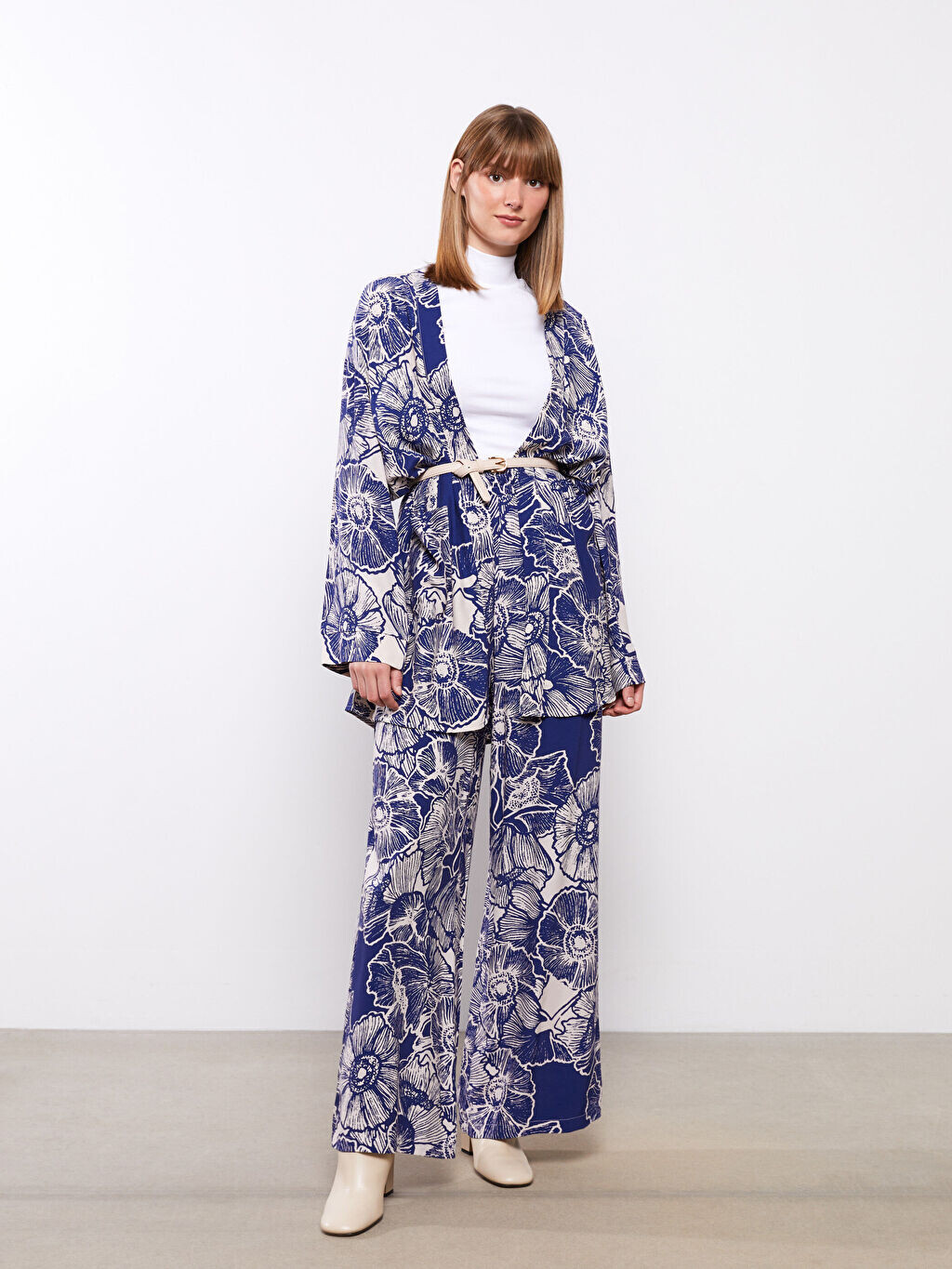 

Женские брюки из вискозы с эластичным поясом и удобным узором LCW Modest
