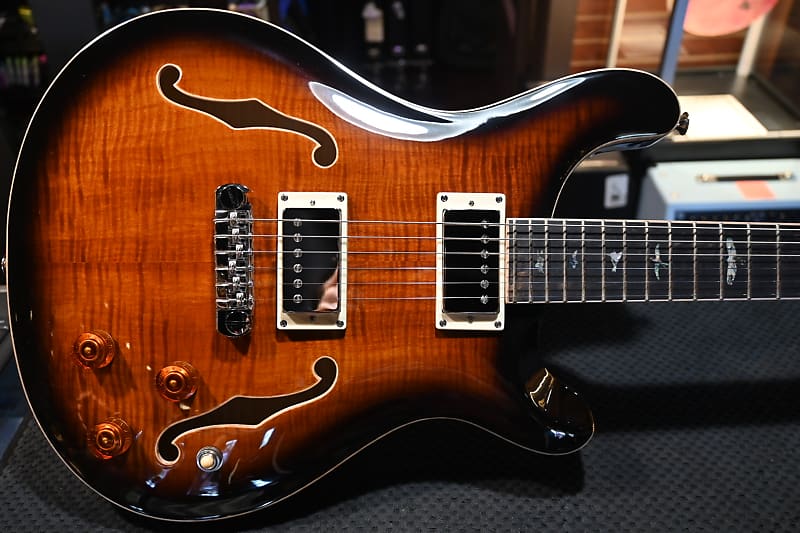 

PRS SE Hollowbody II Piezo Black Gold Burst #2190