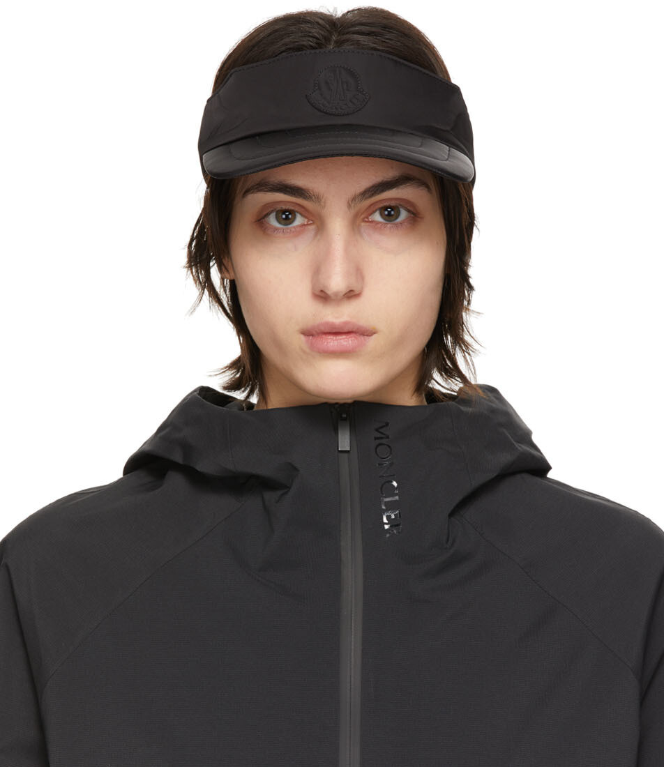 

Черный козырек с логотипом из габардина Moncler