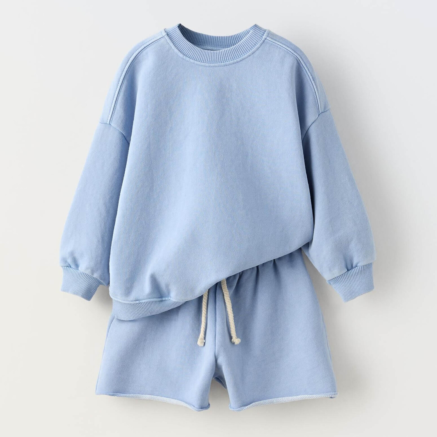 

Комплект Zara Plush Hoodie And Bermuda Shorts Co-ord, 2 предмета, голубой