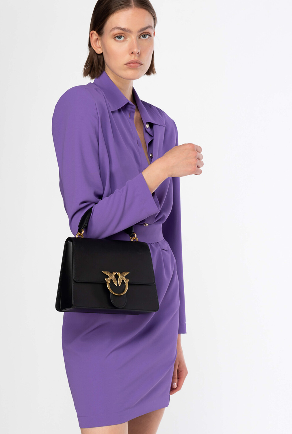 

Женская наручная сумка Pinko CLASSIC LOVE ONE TOP HANDLE LIGHT SIMPLY, черный