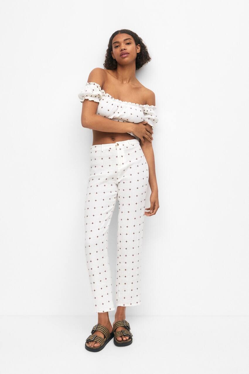 

Брюки с вышивкой Pull&Bear, экрю