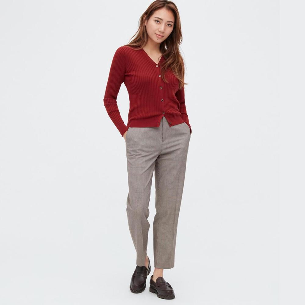 

Эластичные брюки Uniqlo, бежевый