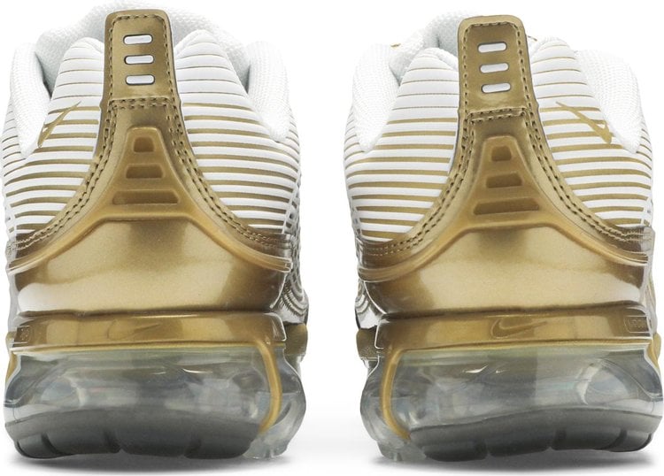 Nike vapormax hot sale golden