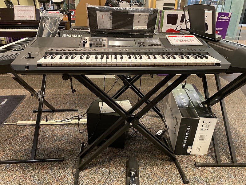 

Yamaha PSRSX-900 Совершенно новый в упаковке