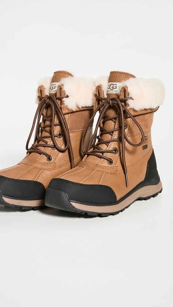

Ботинки UGG W Adirondack III