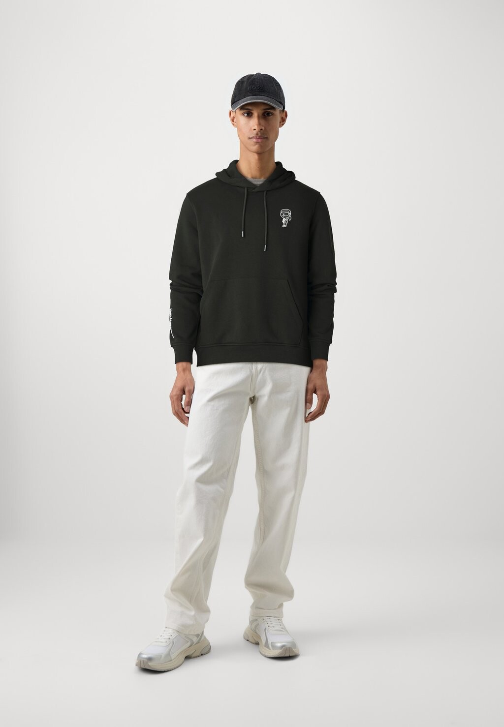 

Спортивный свитер HOODY KARL LAGERFELD, черный