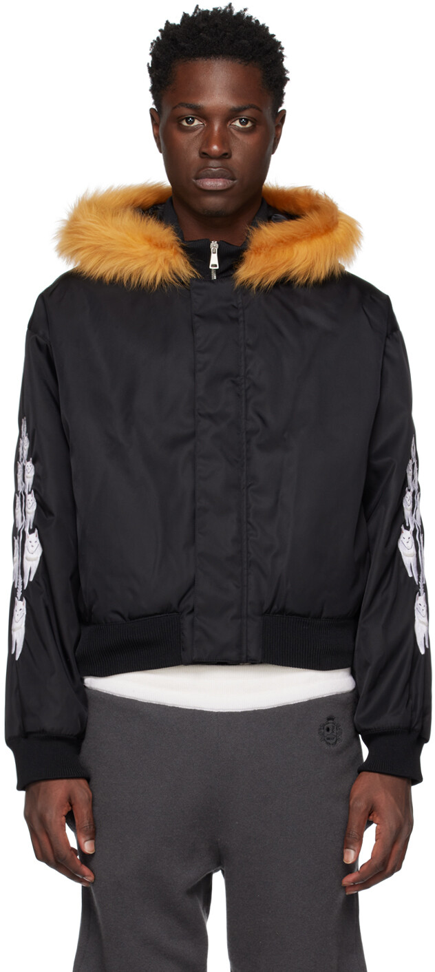 

Черный бомбер с капюшоном из овчины Bally
