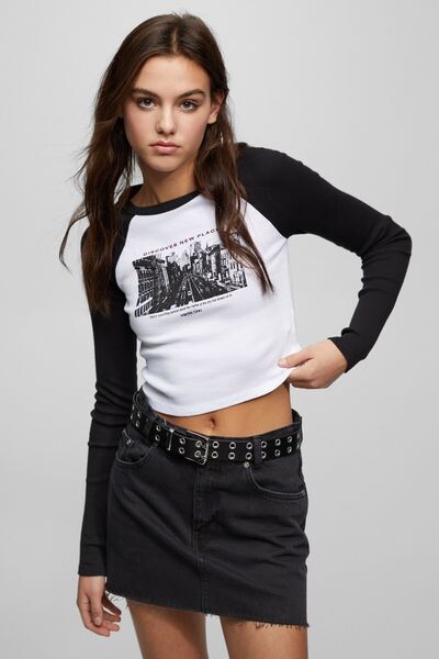 

Контрастная футболка с рукавами реглан PULL&BEAR