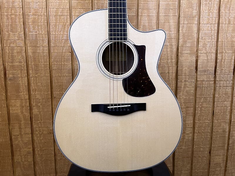 

Акустическая гитара Eastman AC322CE M2226928
