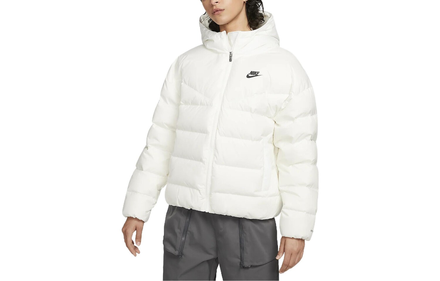 

Куртка женская белая Nike