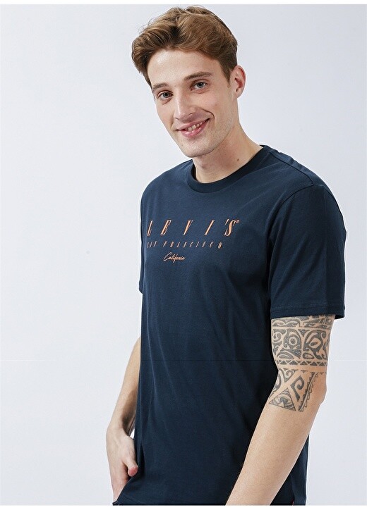 

Черная мужская футболка Levis, Черный
