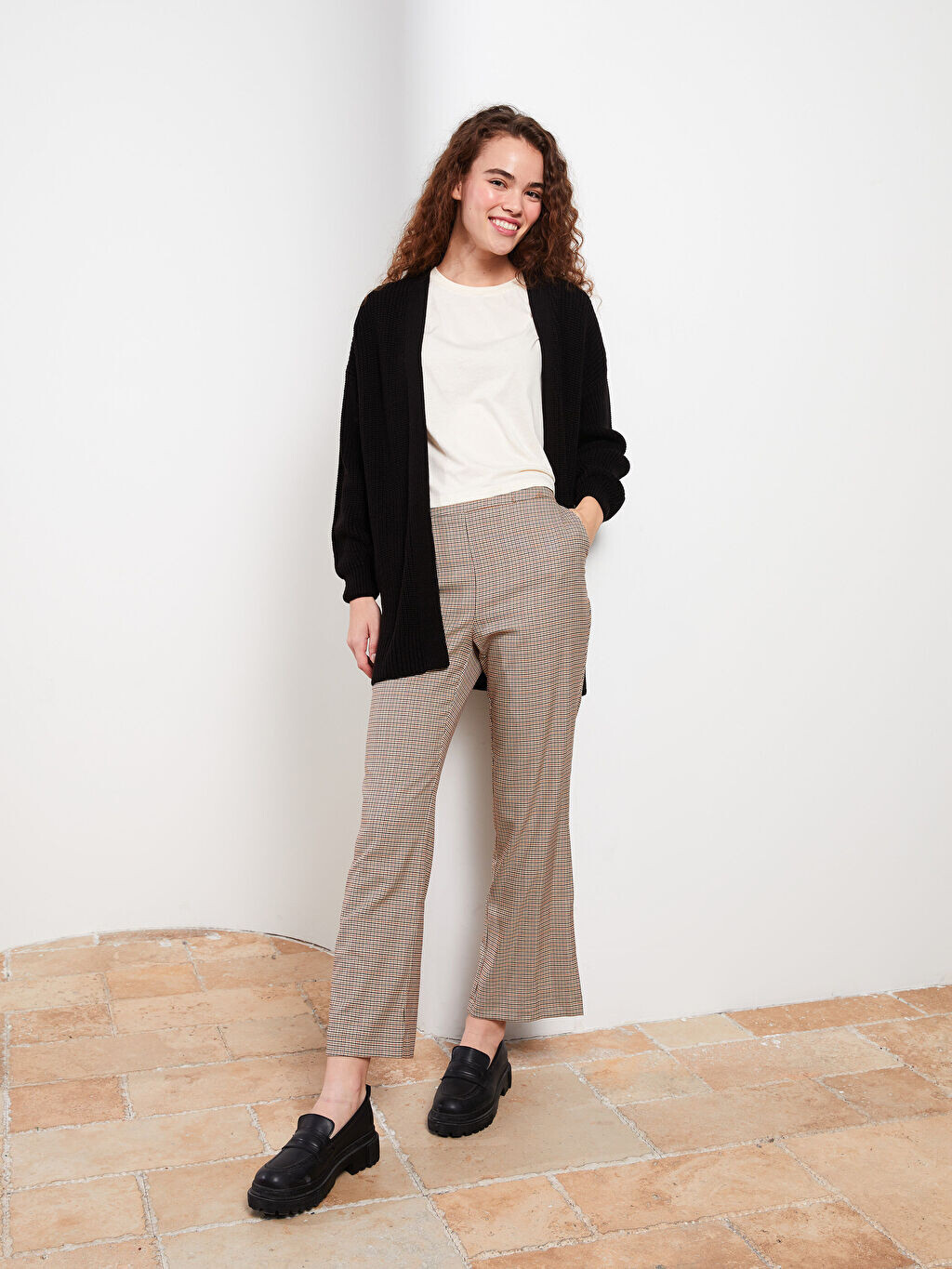

Женские брюки в испанскую клетку LCW Modest, Серый