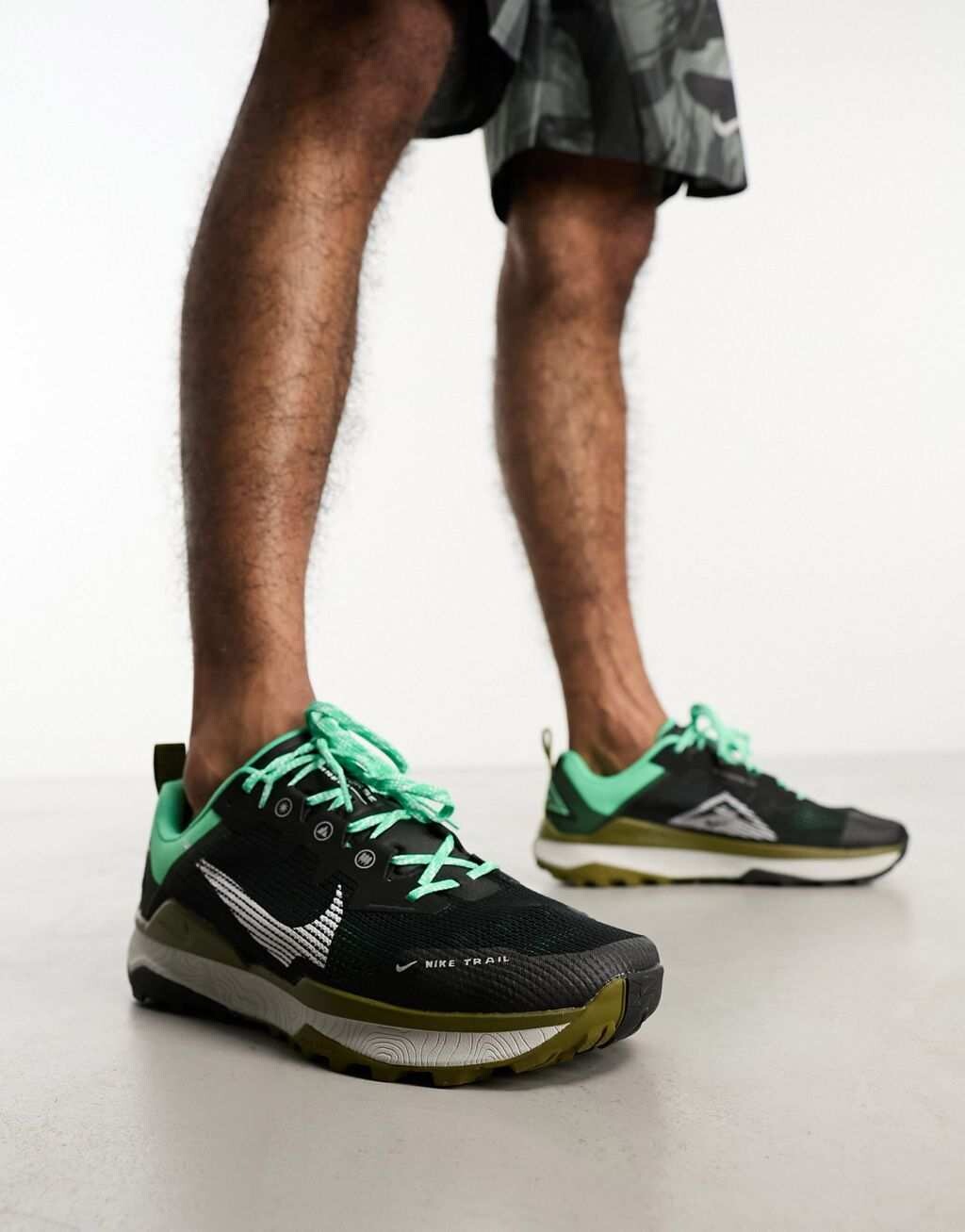 

Черные кроссовки Nike Running React Wildhorse 8