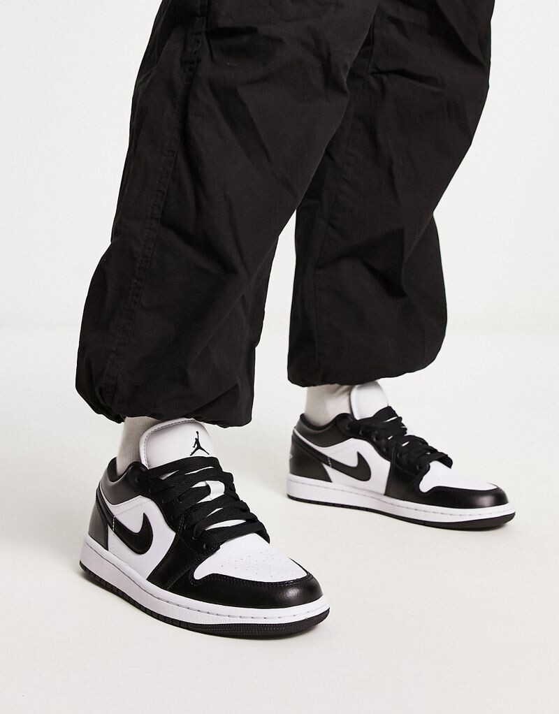 

Jordan – AJ1 Low – Бело-черная спортивная обувь до щиколотки