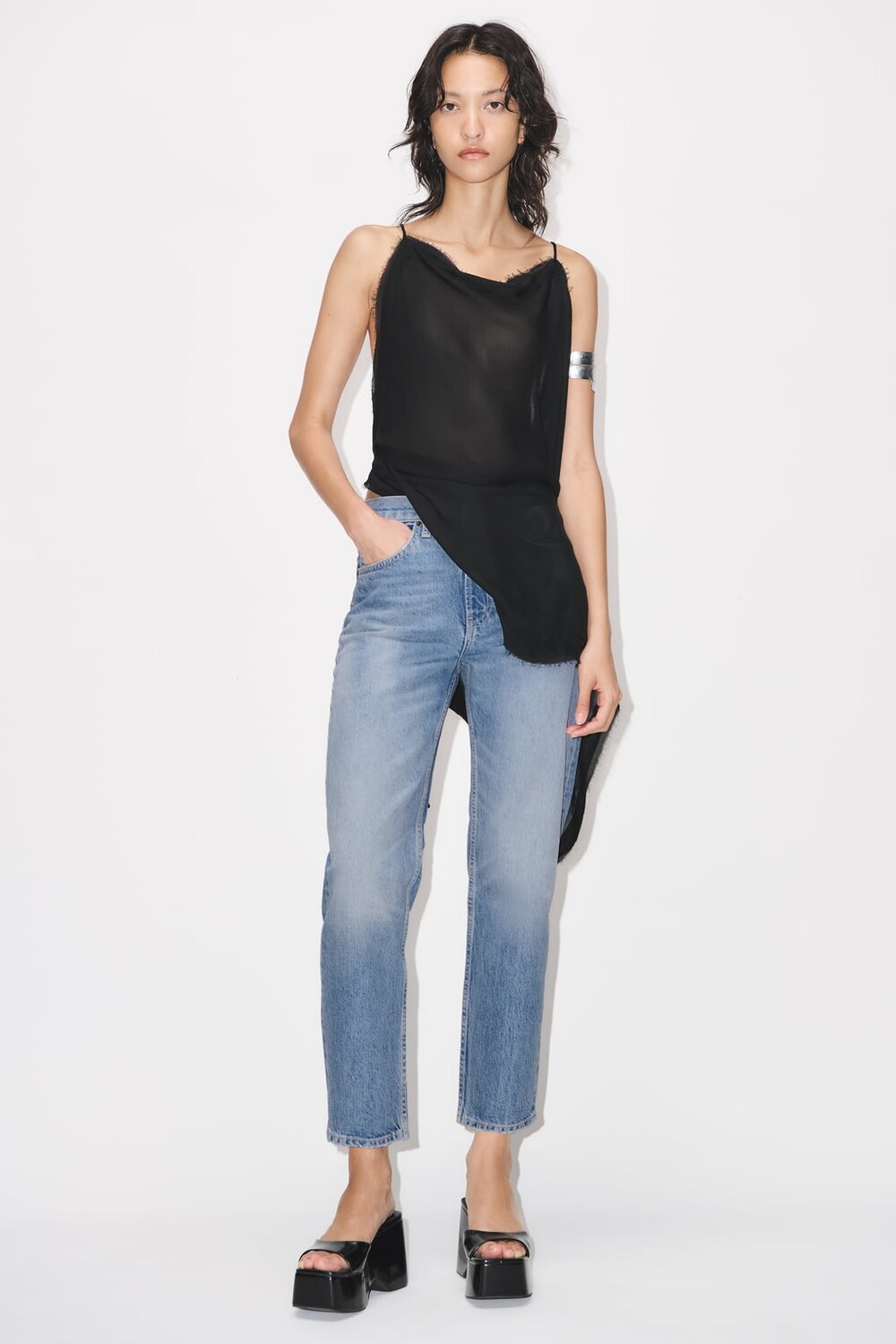 

Укороченные джинсы ZW средней посадкой ZARA, синий
