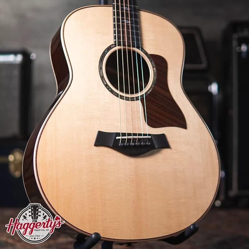 

Акустическая гитара Taylor 811e Grand Theater Acoustic/Electric Guitar with Aerocase