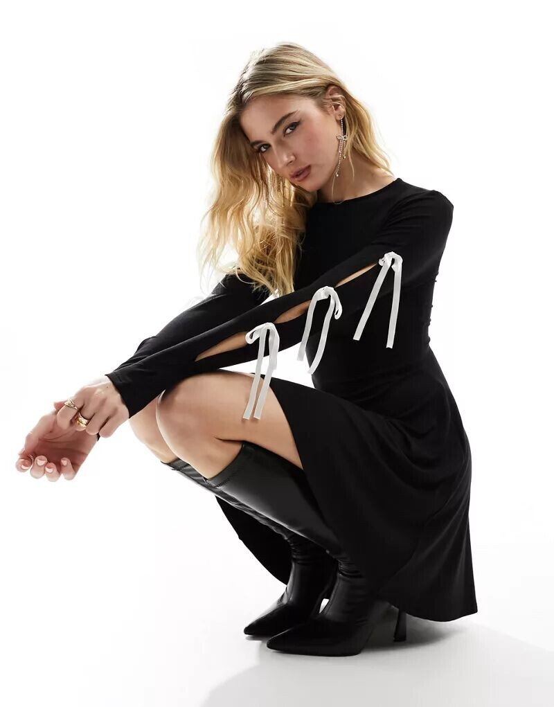 

Черное мини-платье Miss Selfridge с бантами