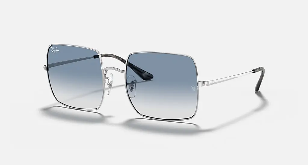 

Солнцезащитные очки Ray-Ban SQUARE 1971 CLASSIC, светло-синий градиент