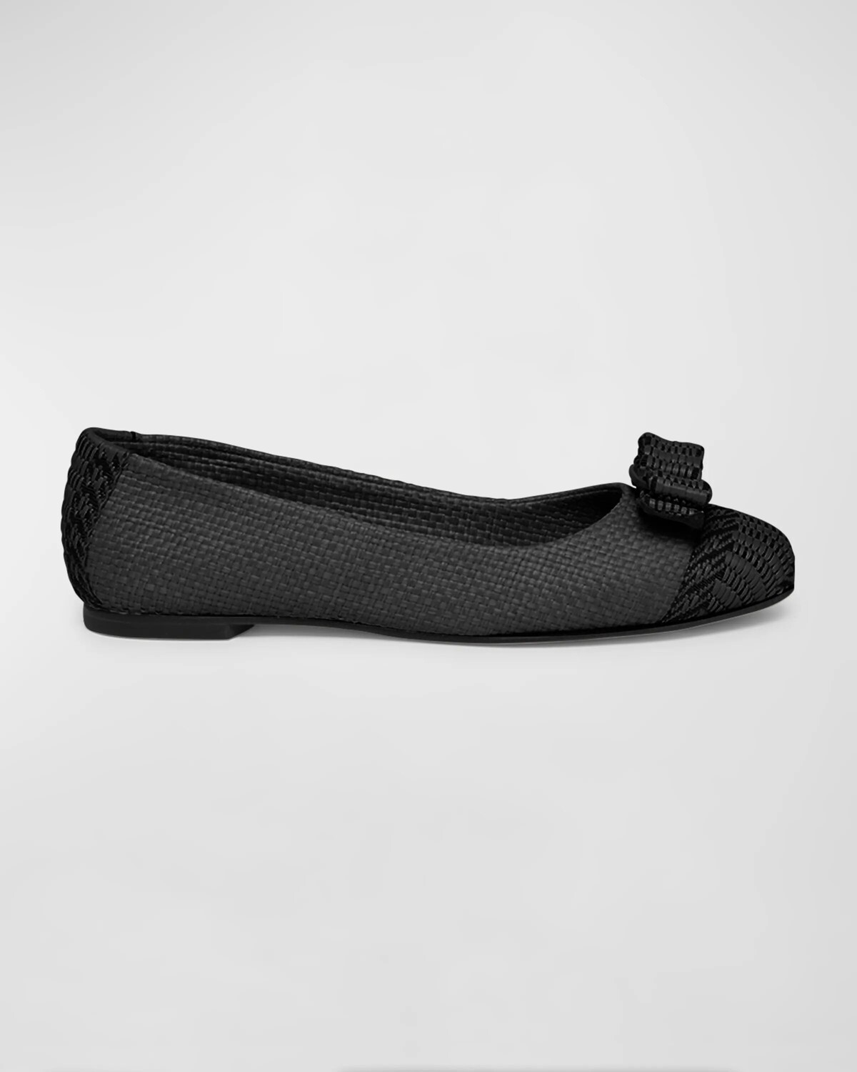 

Балетки Varina с тканым бантом Ferragamo, цвет Nero