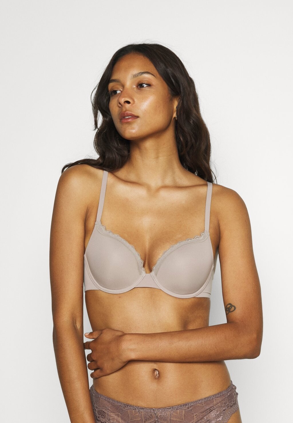 

Бюстгальтер на косточках Esprit, светло-серый