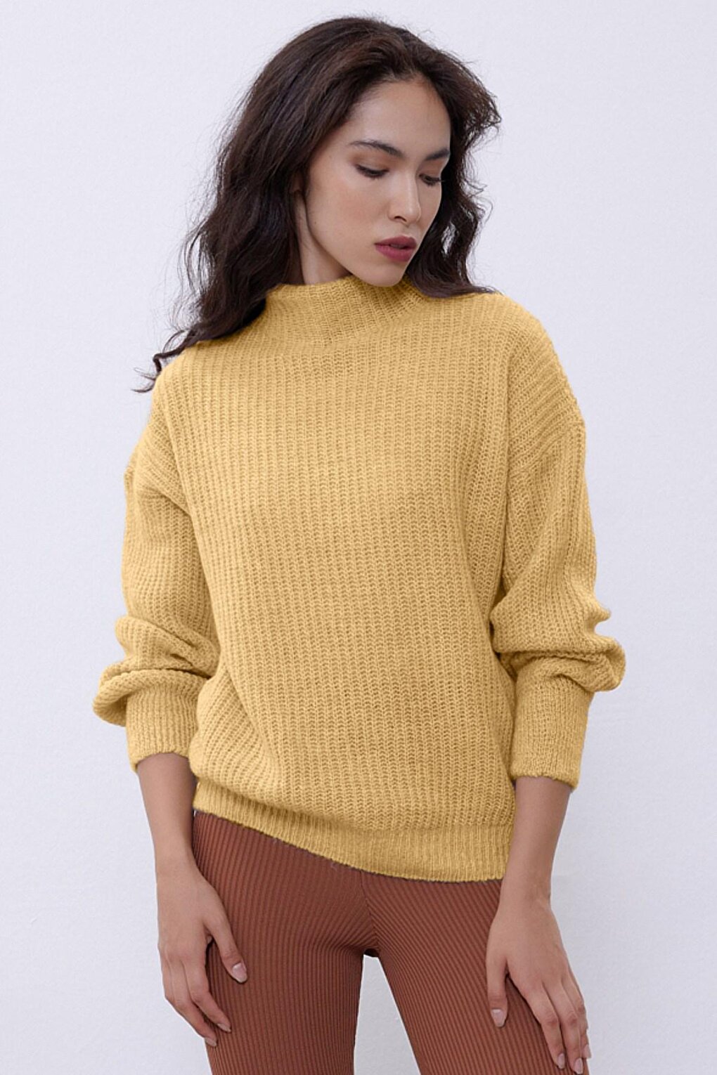 Желтый короткий свитер SWK4333SR Sherin