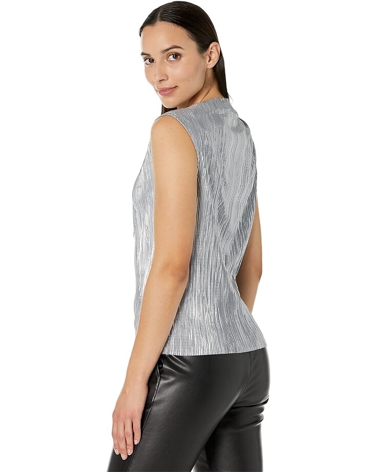 

Топ Calvin Klein Sleeveless Pleated Metallic Top, серебряный
