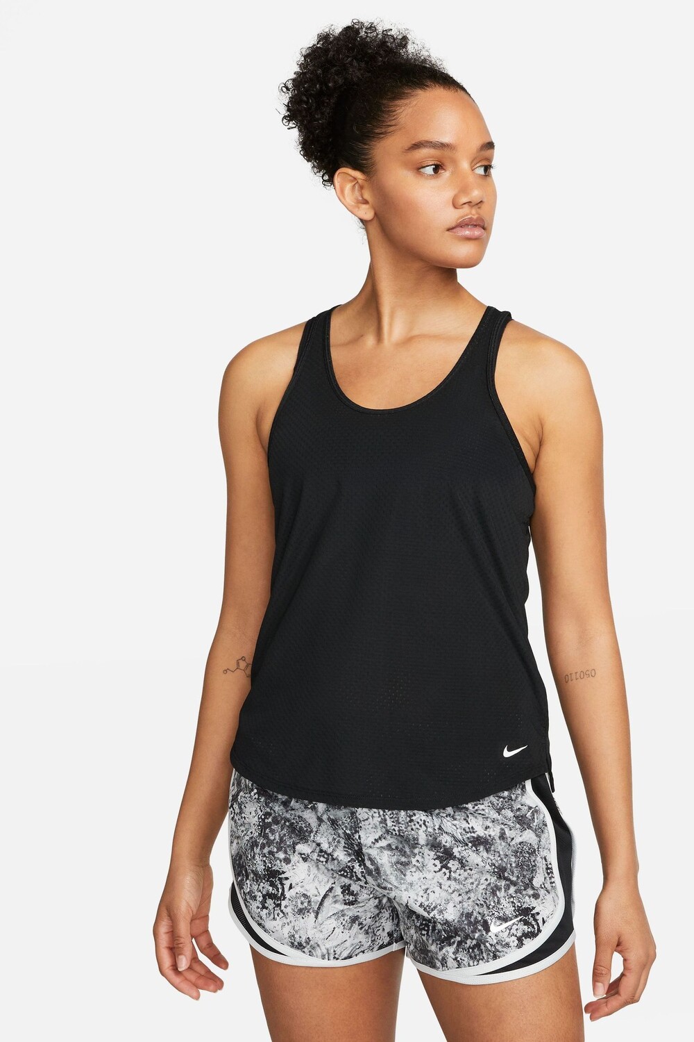 

Футболка Dri-FIT One Breathe Nike, черный