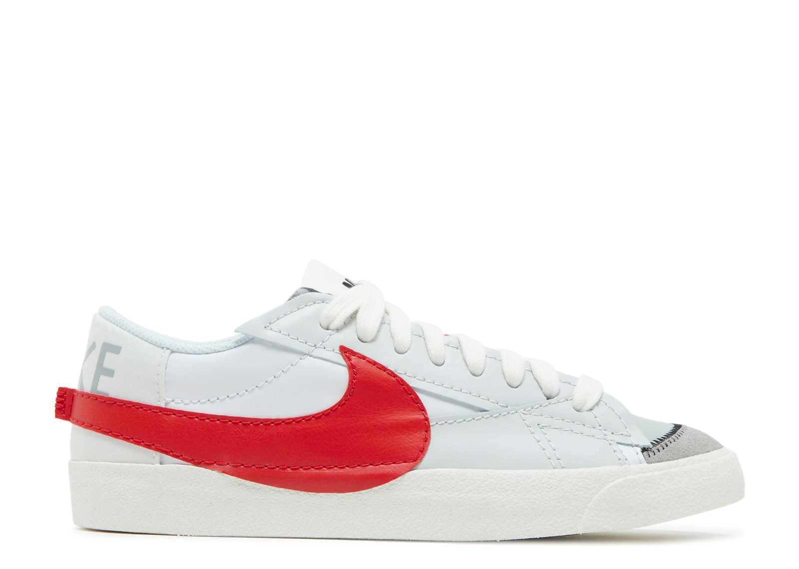 

Кроссовки Nike Blazer Low '77 Jumbo 'White University Red', белый, Белый;красный