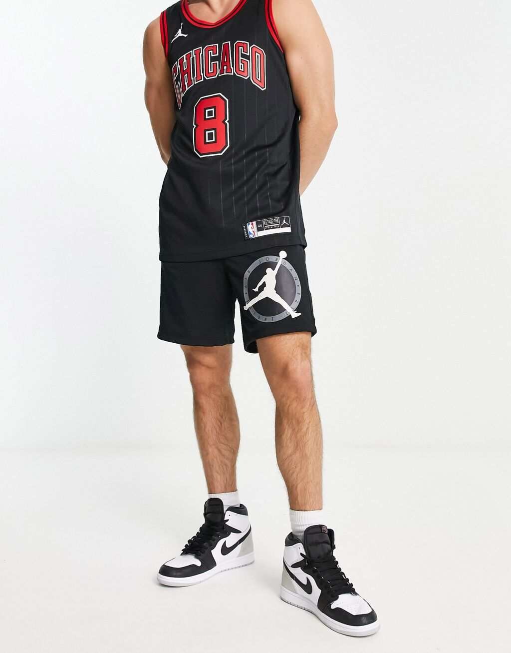 

Черные сетчатые шорты с логотипом Jordan Jumpman