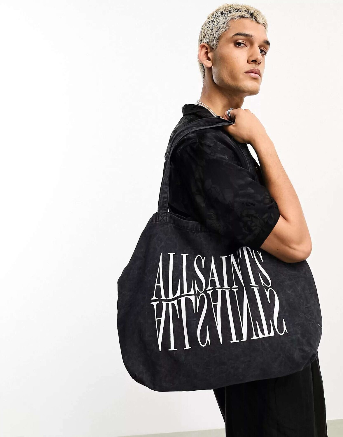

Эксклюзивная черная сумка-тоут унисекс AllSaints x ASOS Paxton
