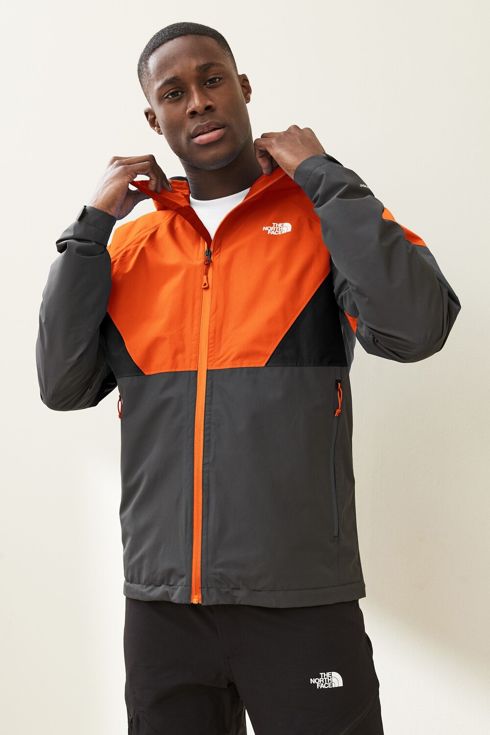 

Молниеносная водонепроницаемая куртка The North Face, серый
