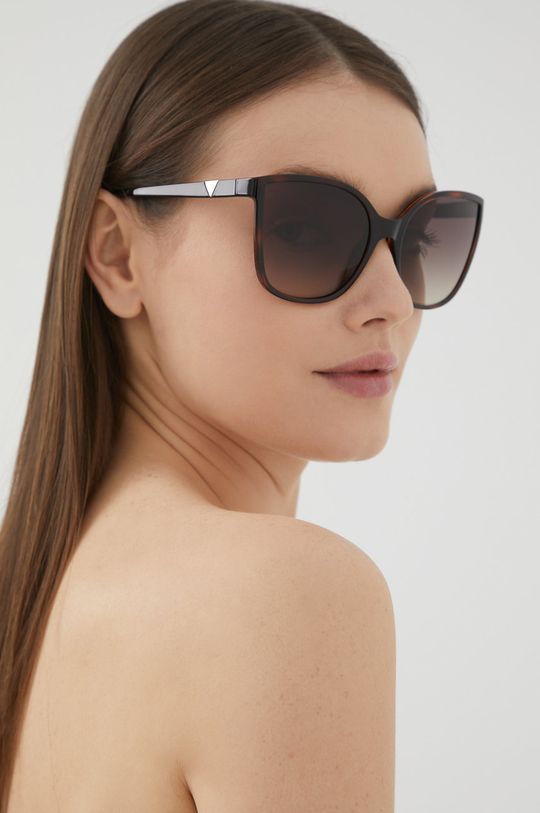 Солнечные очки Guess, коричневый цена и фото