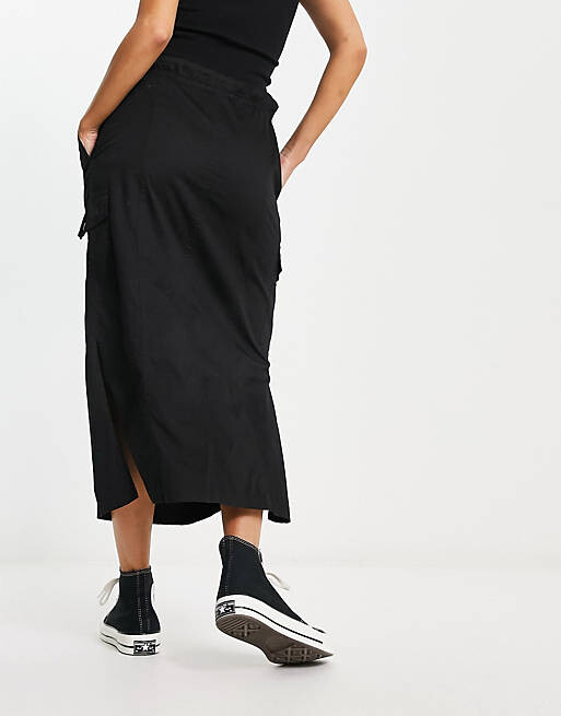 

Черная юбка-карго миди со сборками на талии ASOS DESIGN