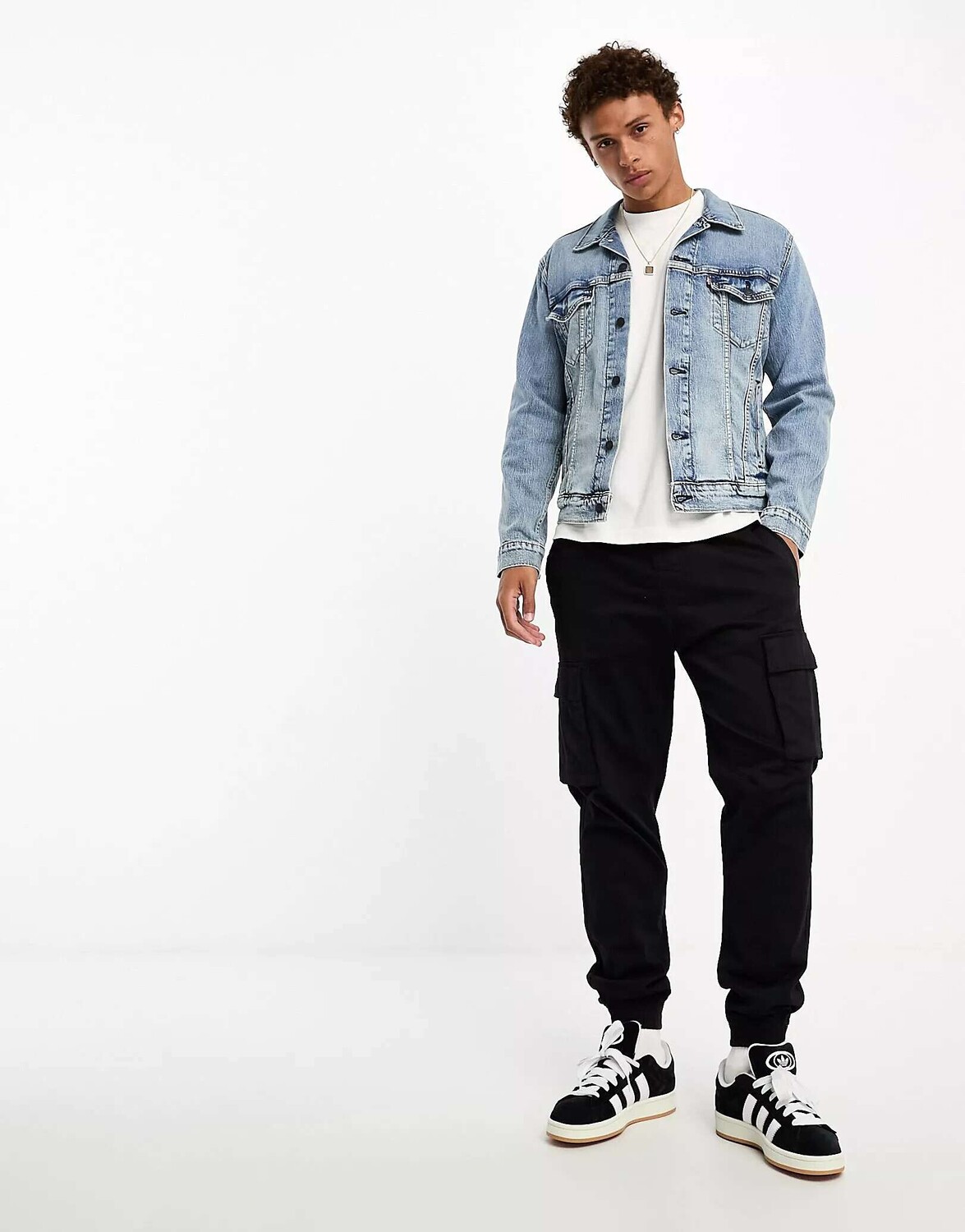 

Голубая джинсовая куртка Levi's Trucker, Синий