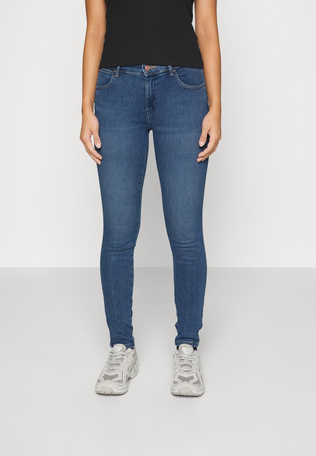 

Джинсы Skinny Fit Wrangler, синий