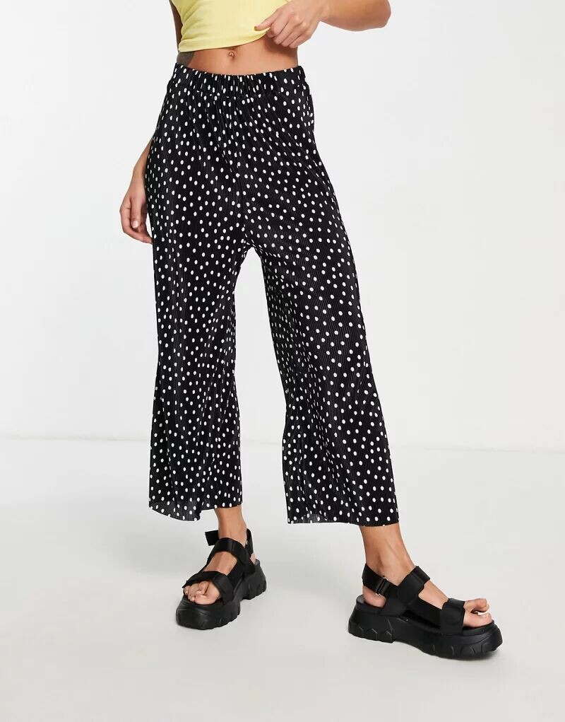

Широкие плиссированные брюки-кюлоты ASOS с монохромным принтом в горошек