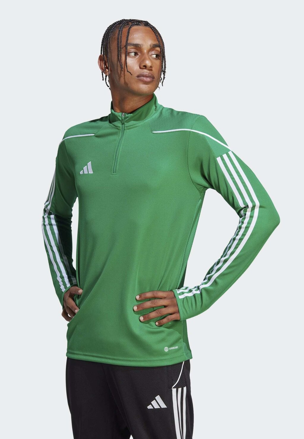 

Футболка Adidas