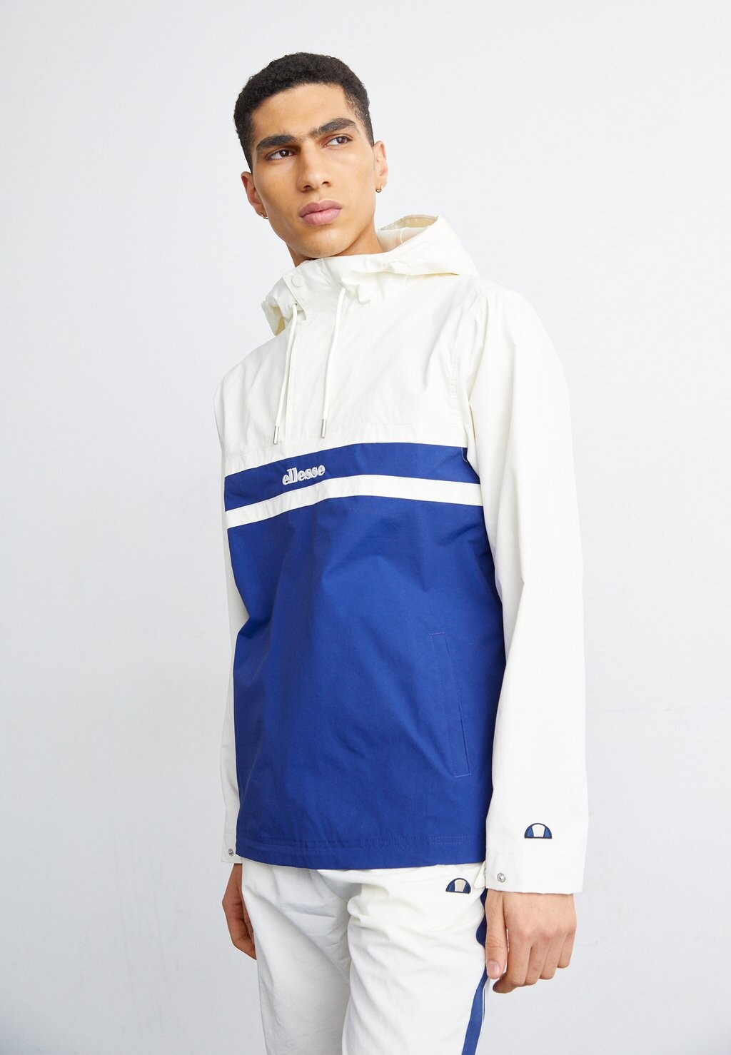 

Ветровка OLIVIERI JACKET Ellesse, цвет off white/navy
