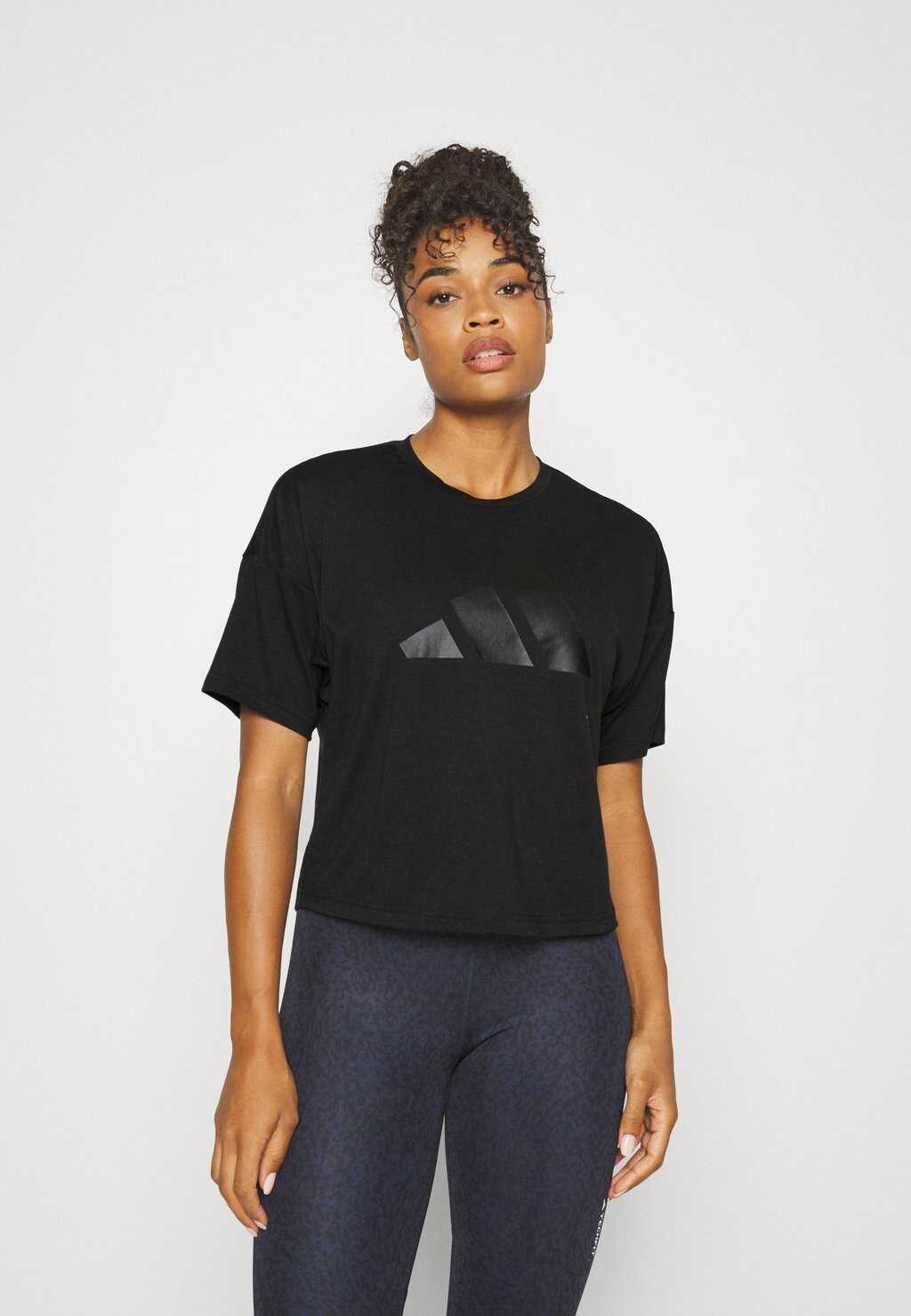 

Спортивная футболка Adidas, черный