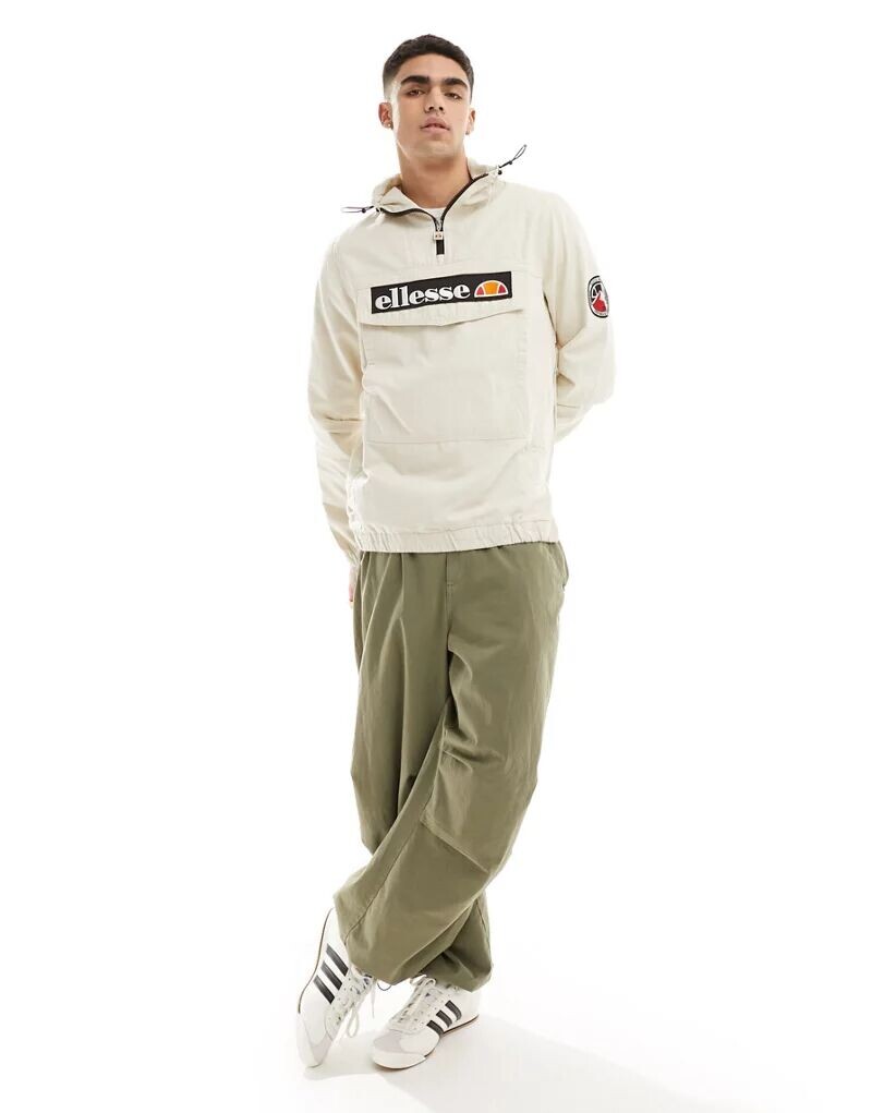 

Белоснежная куртка-комбинация ellesse Mont