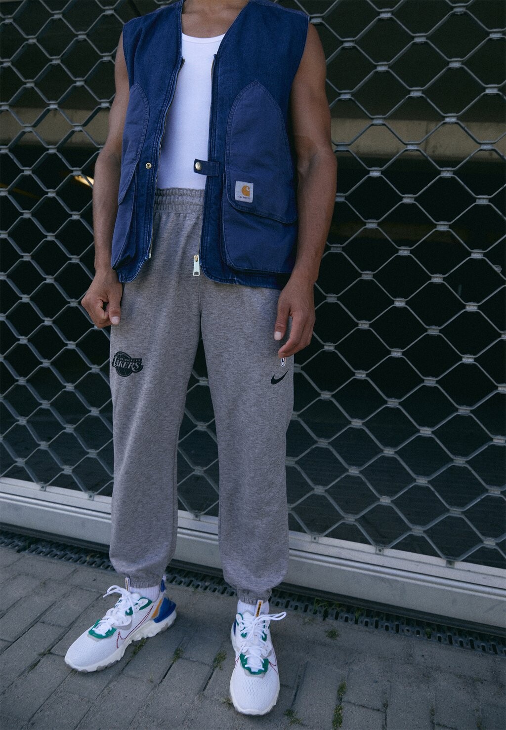 

Team LAL MNK DF SPTLIGHT PNT Nike, оливково-серый вереск/черный