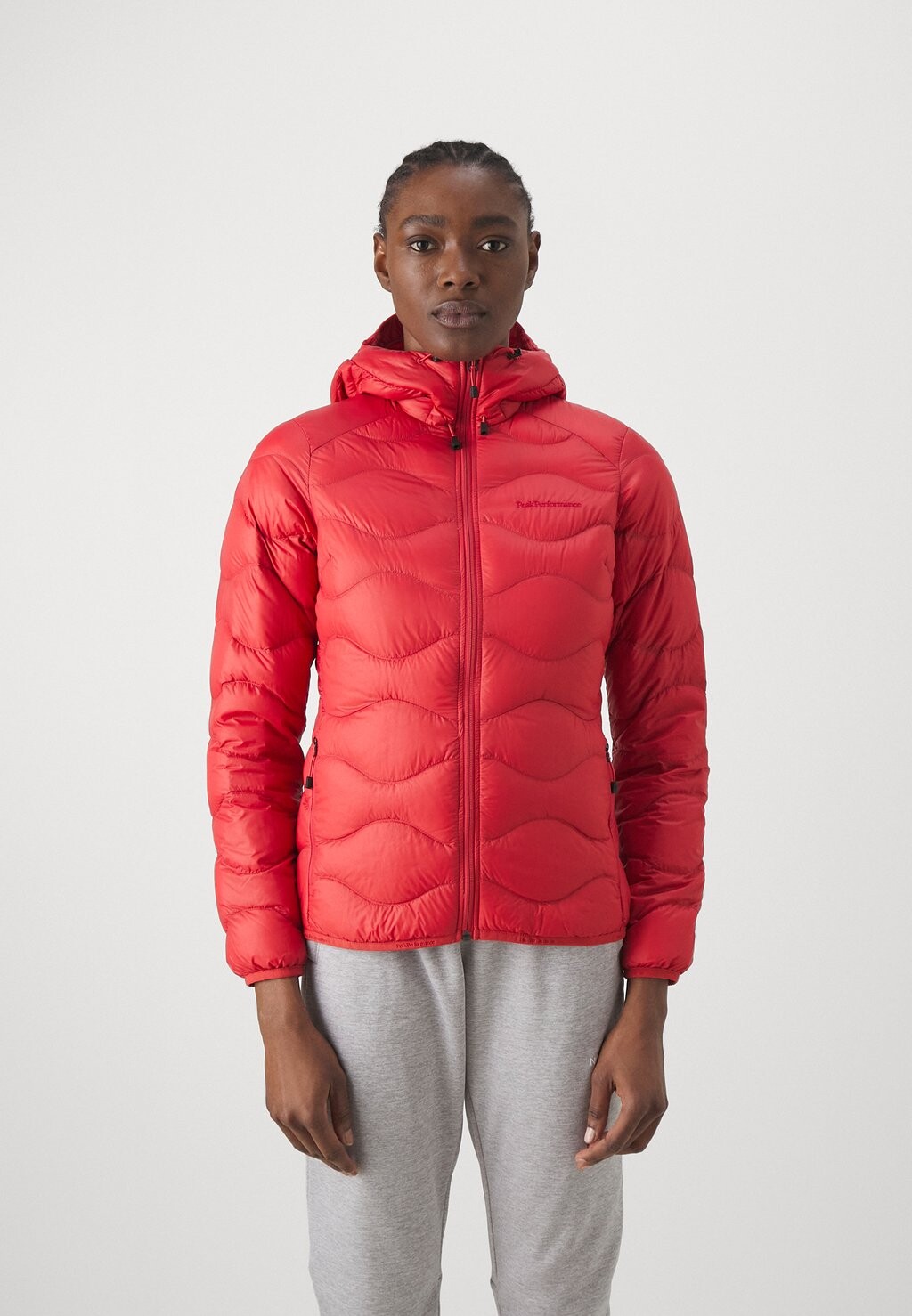 

Пуховик HELIUM HOOD Peak Performance, цвет rot