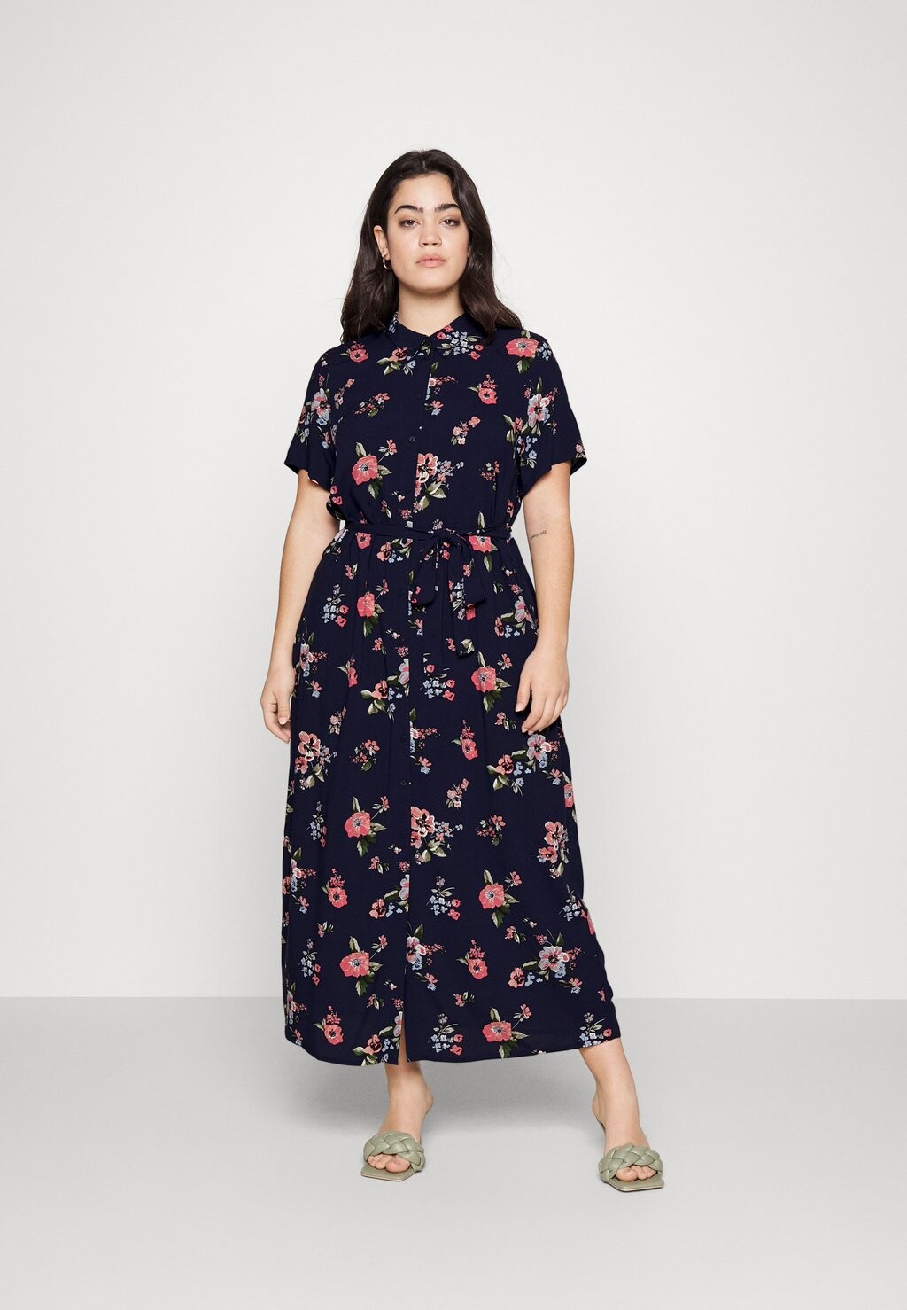 

Платье-рубашка Vero Moda, темно-синий