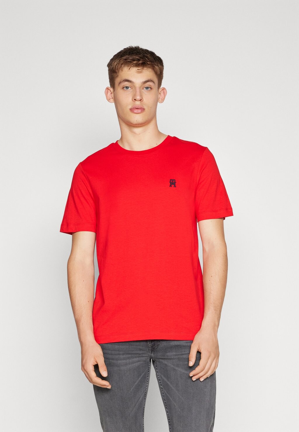 

Базовая футболка Monogram Tee Tommy Hilfiger, цвет fierce red